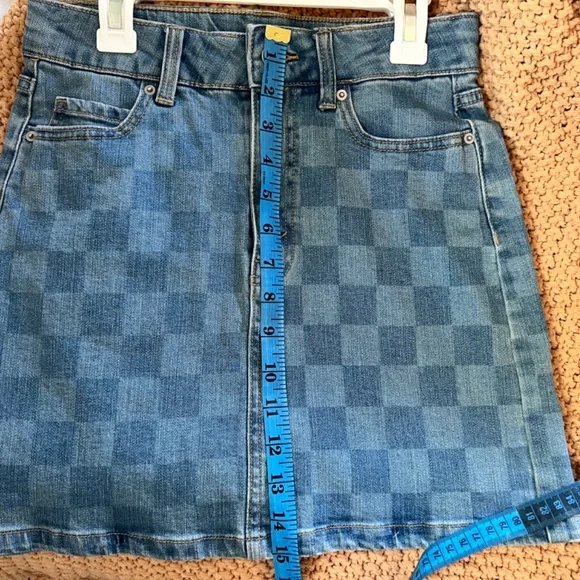 Checkered denim mini skirt- NWOT - Picture 4 of 5